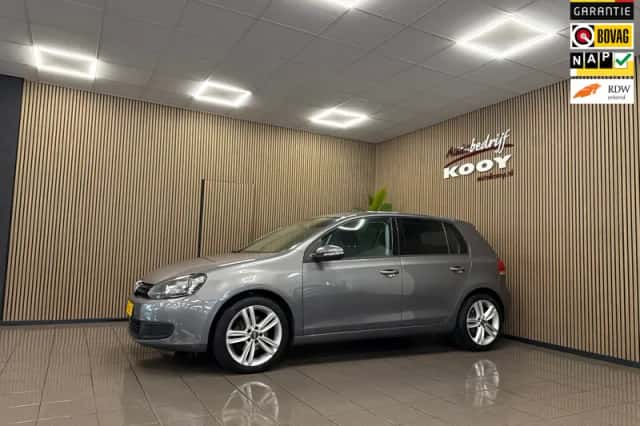 Volkswagen Golf (2011) thumbnail 1