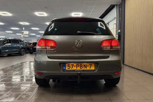 Volkswagen Golf (2011) thumbnail 4