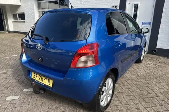 Toyota Yaris (2008) thumbnail 4