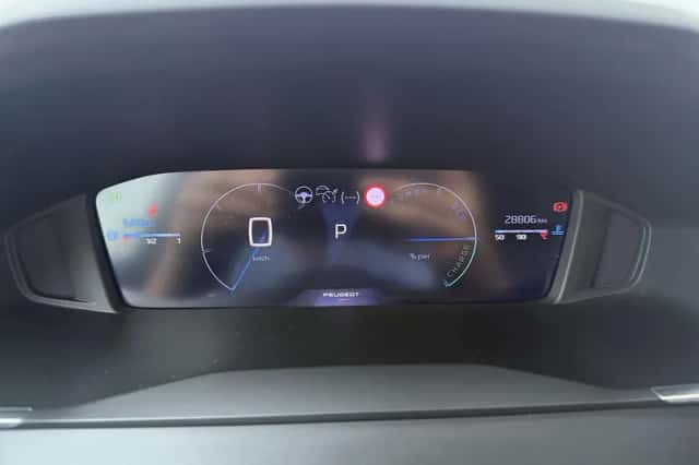 Peugeot 2008 (2025) thumbnail 6