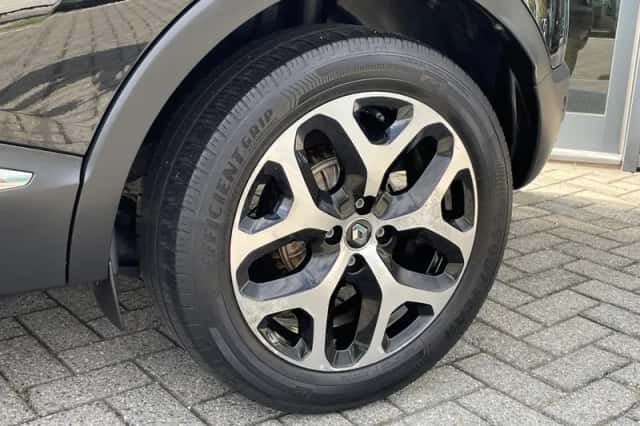 Renault Captur (2018) thumbnail 3
