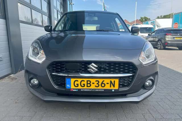 Suzuki Swift (2020) thumbnail 2