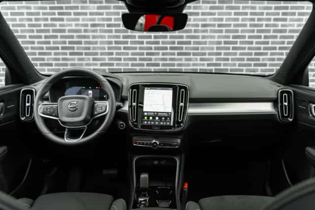 Volvo XC40 (2026) thumbnail 4