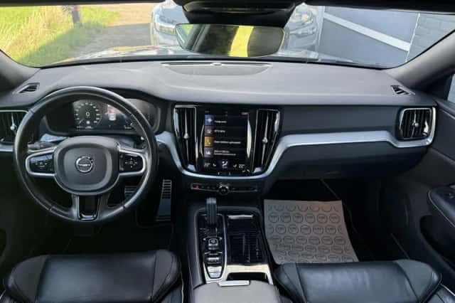 Volvo S60 (2021) thumbnail 4