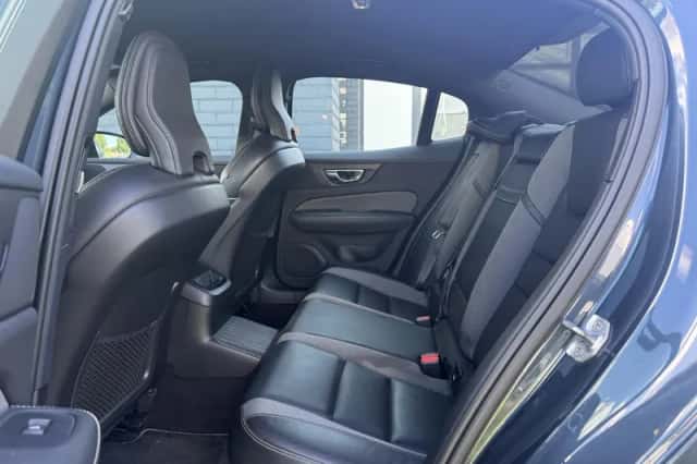 Volvo S60 (2021) thumbnail 6