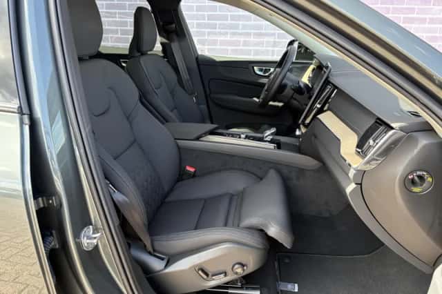 Volvo XC60 (2026) thumbnail 5