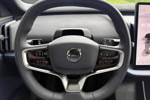 Volvo EX30 (2025) thumbnail 4