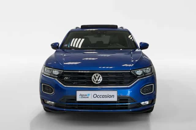 Volkswagen T-Roc (2019) thumbnail 2