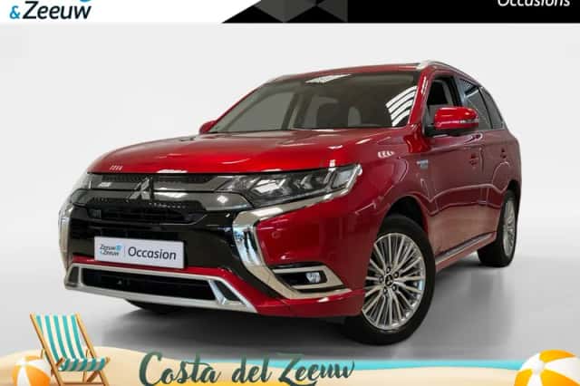 Mitsubishi Outlander (2021) thumbnail 1