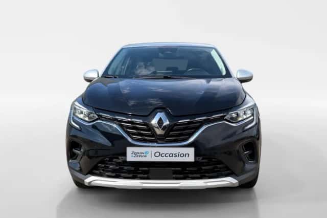 Renault Captur (2024) thumbnail 2