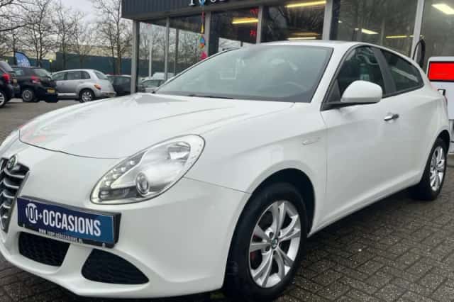 Alfa Romeo Giulietta (2015)