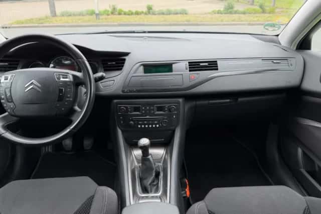 Citroën C5 Tourer (2009) thumbnail 2