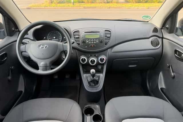 Hyundai i10 (2009) thumbnail 2