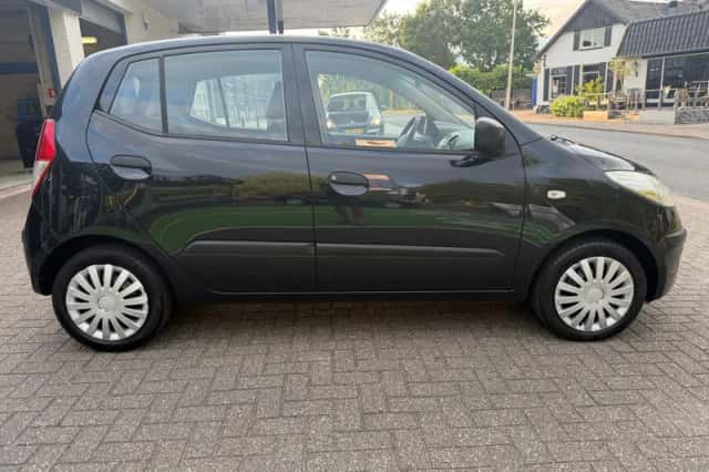 Hyundai i10 (2009) thumbnail 3