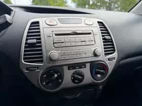 Hyundai i20 (2010) thumbnail 16