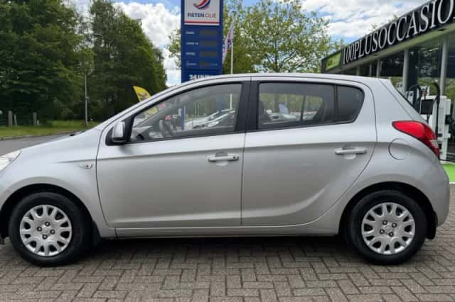 Hyundai i20 (2010) thumbnail 3
