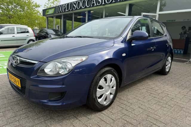 Hyundai i30 (2010) thumbnail 1