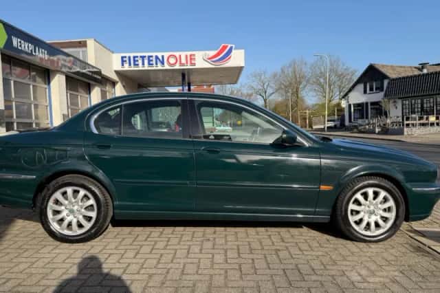 Jaguar X-Type (2003) thumbnail 6
