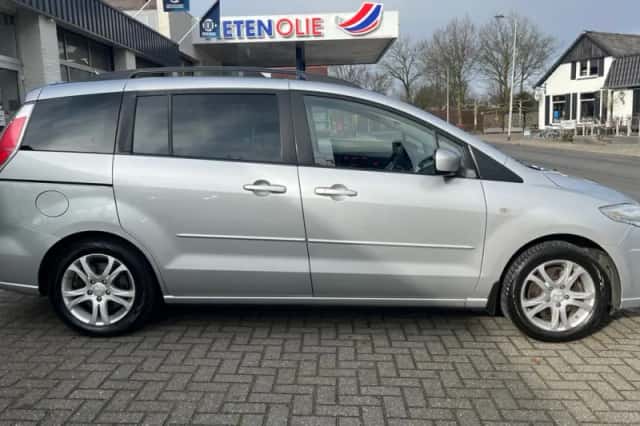 Mazda 5 (2007) thumbnail 6