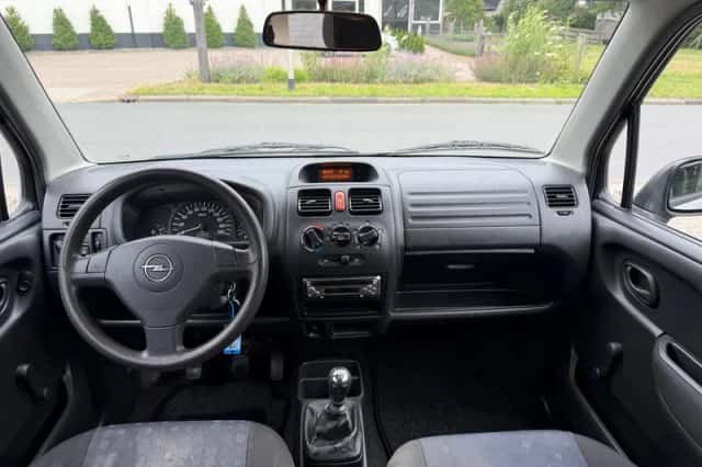Opel Agila (2004) thumbnail 2