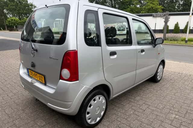 Opel Agila (2004) thumbnail 3