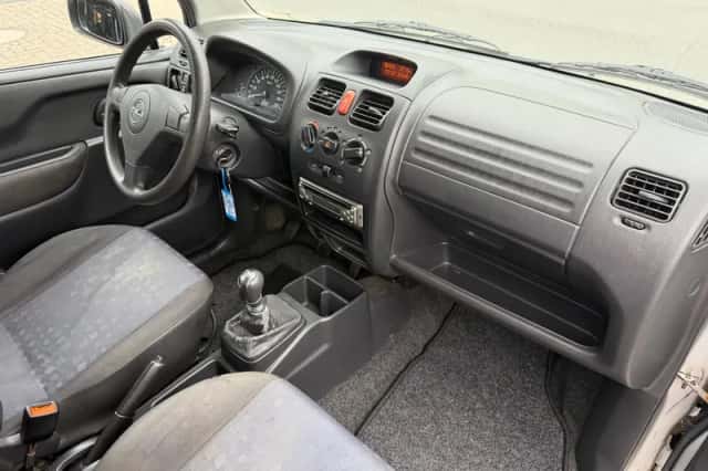 Opel Agila (2004) thumbnail 4