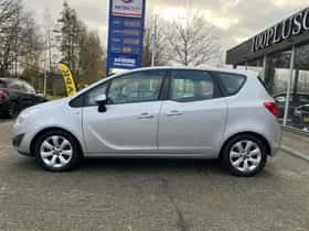 Opel Meriva (2010) thumbnail 2