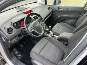 Opel Meriva (2010) thumbnail 22