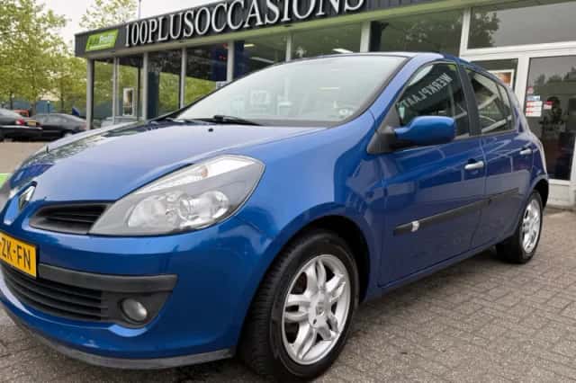 Renault Clio (2008) thumbnail 1