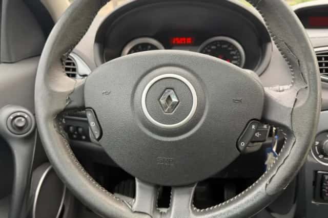 Renault Clio (2008) thumbnail 6