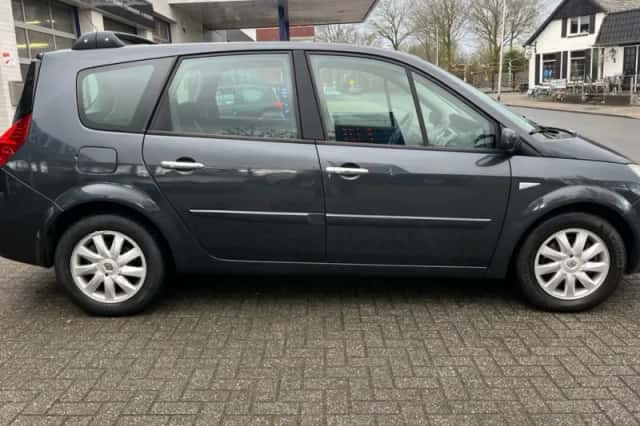 Renault Grand Scénic (2007) thumbnail 6
