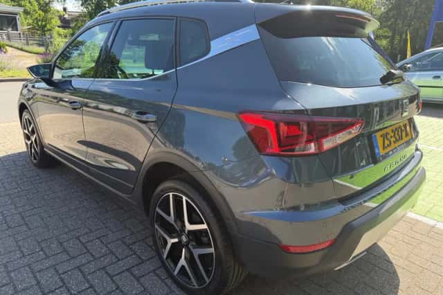 SEAT Arona (2019) thumbnail 6