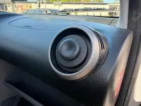 Toyota Aygo (2009) thumbnail 20