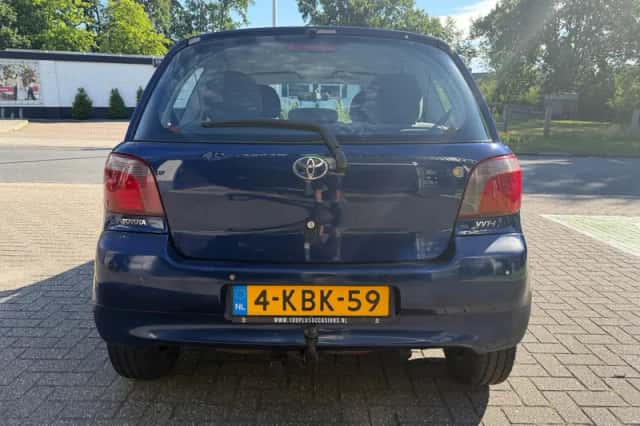 Toyota Yaris (2000) thumbnail 5