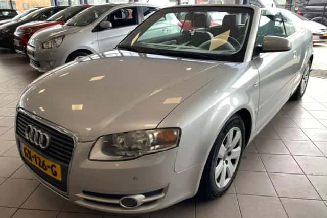 Audi A4 (2015) thumbnail 2