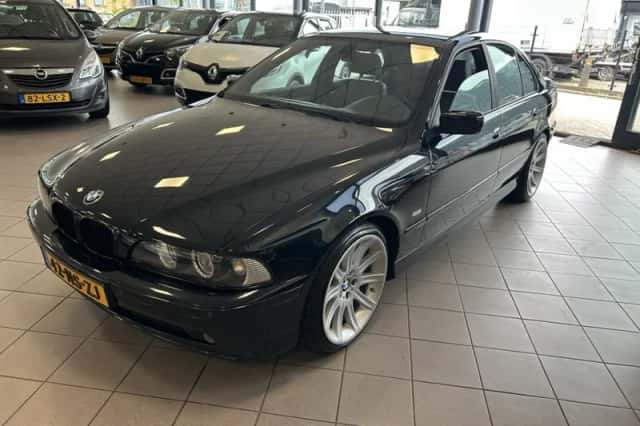 BMW 5-Serie (2004) thumbnail 2