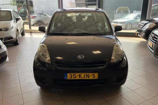 Daihatsu Sirion (2010) thumbnail 3