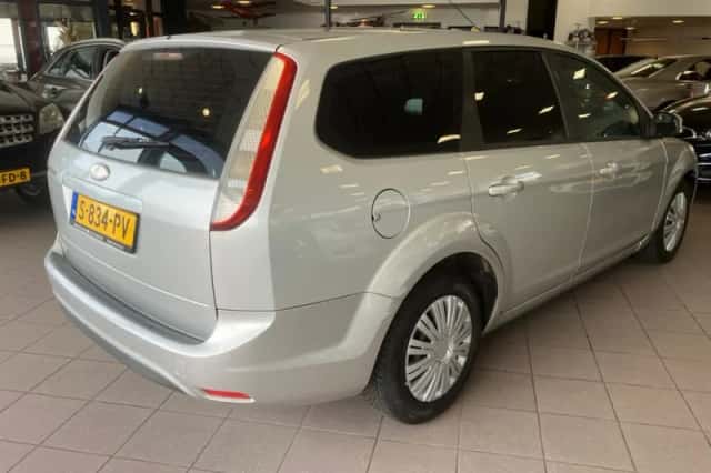 Ford Focus (2008) thumbnail 6