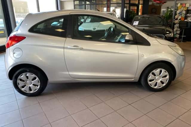 Ford Ka (2012) thumbnail 6
