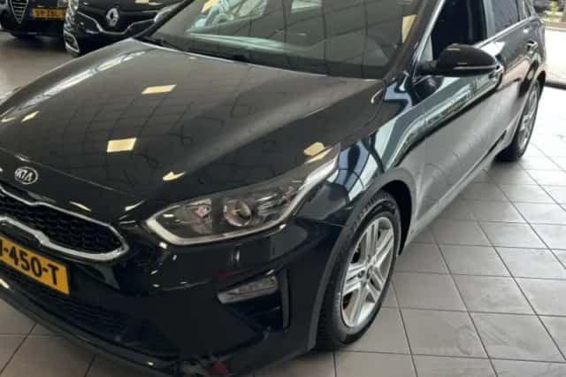 Kia Ceed (2019) thumbnail 1