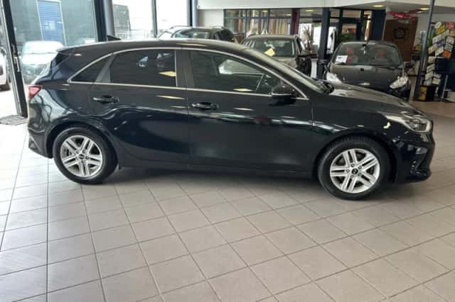 Kia Ceed (2019) thumbnail 6