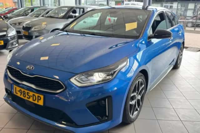 Kia Proceed (2021) thumbnail 1