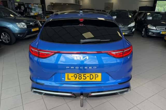 Kia Proceed (2021) thumbnail 6
