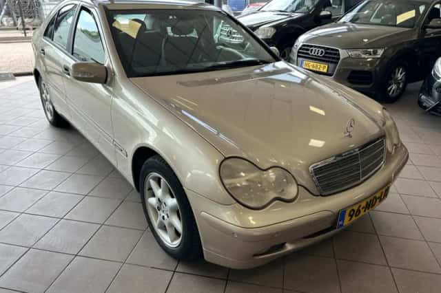 Mercedes-Benz C-Klasse (2003) thumbnail 5