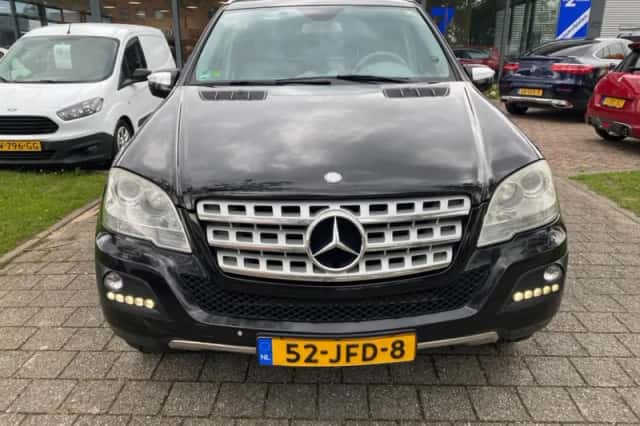 Mercedes-Benz ML-Klasse (2009) thumbnail 3