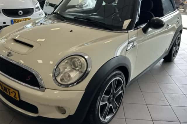 MINI 3-Deurs (2010) thumbnail 1