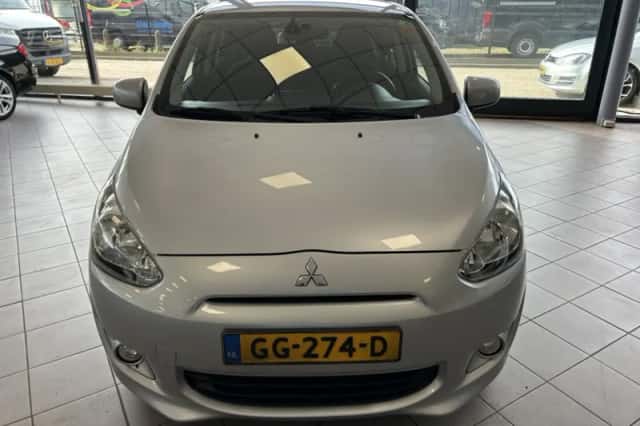 Mitsubishi Space (2015) thumbnail 3