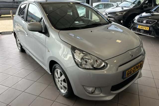 Mitsubishi Space (2015) thumbnail 5