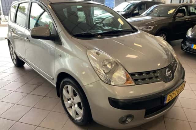 Nissan Note (2006) thumbnail 5