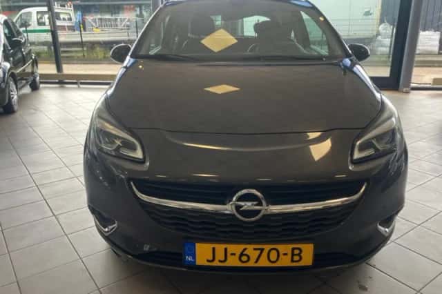 Opel Corsa (2016) thumbnail 2